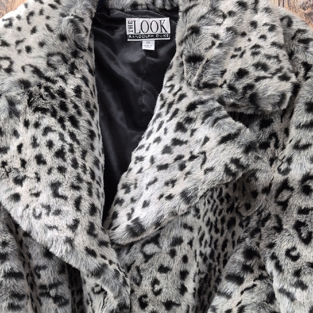 NWT Randolph Duke Black and Gray Leopard Pea Coat 2X W/belt - Picture 5 of 8